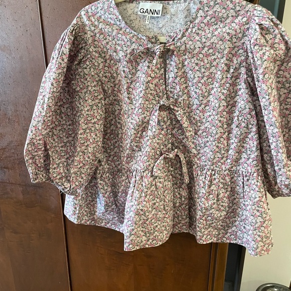 Ganni floral peplum bow top. Sz. 40. - Picture 10 of 12